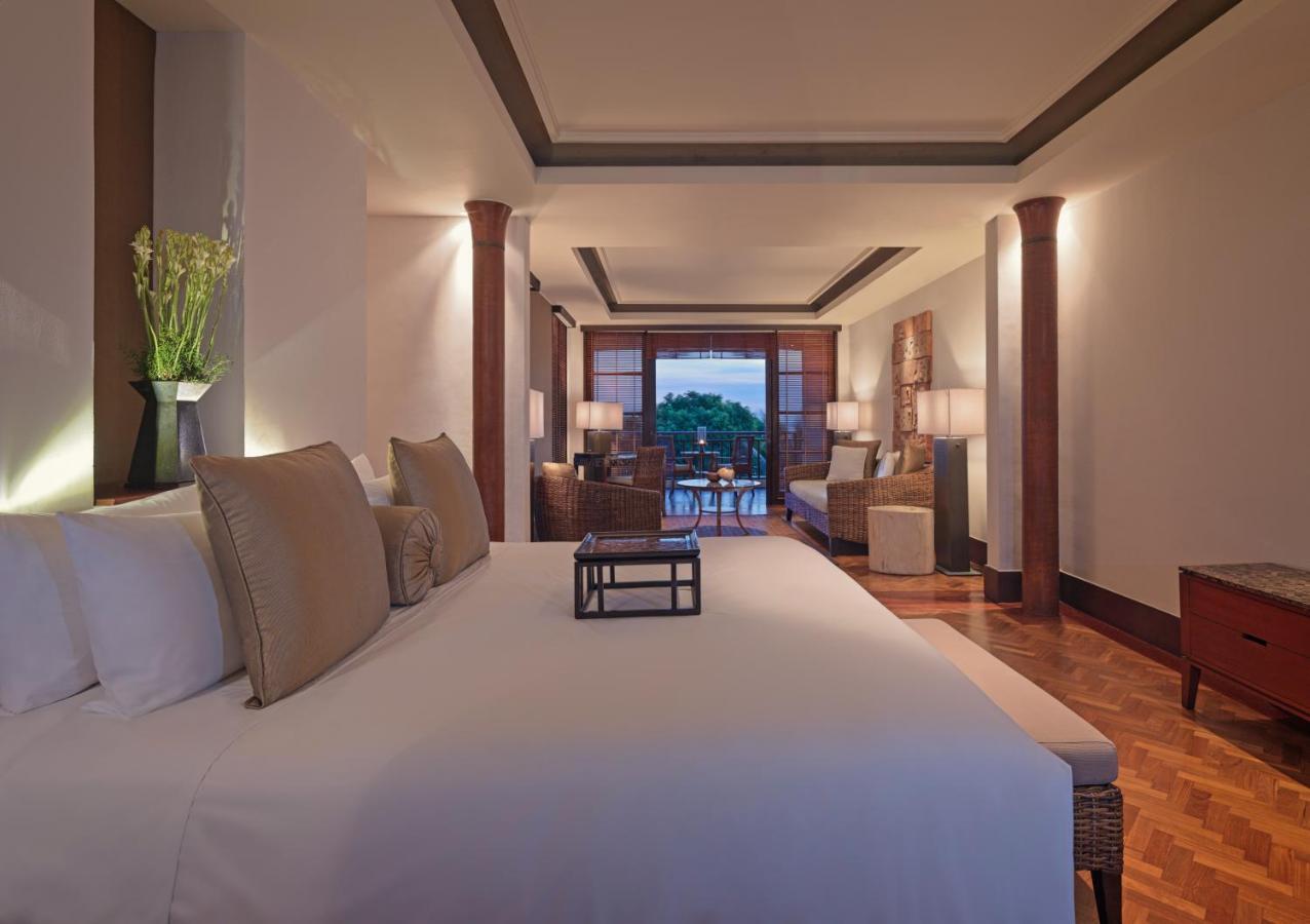 Отель The Legian Seminyak, Bali Экстерьер фото